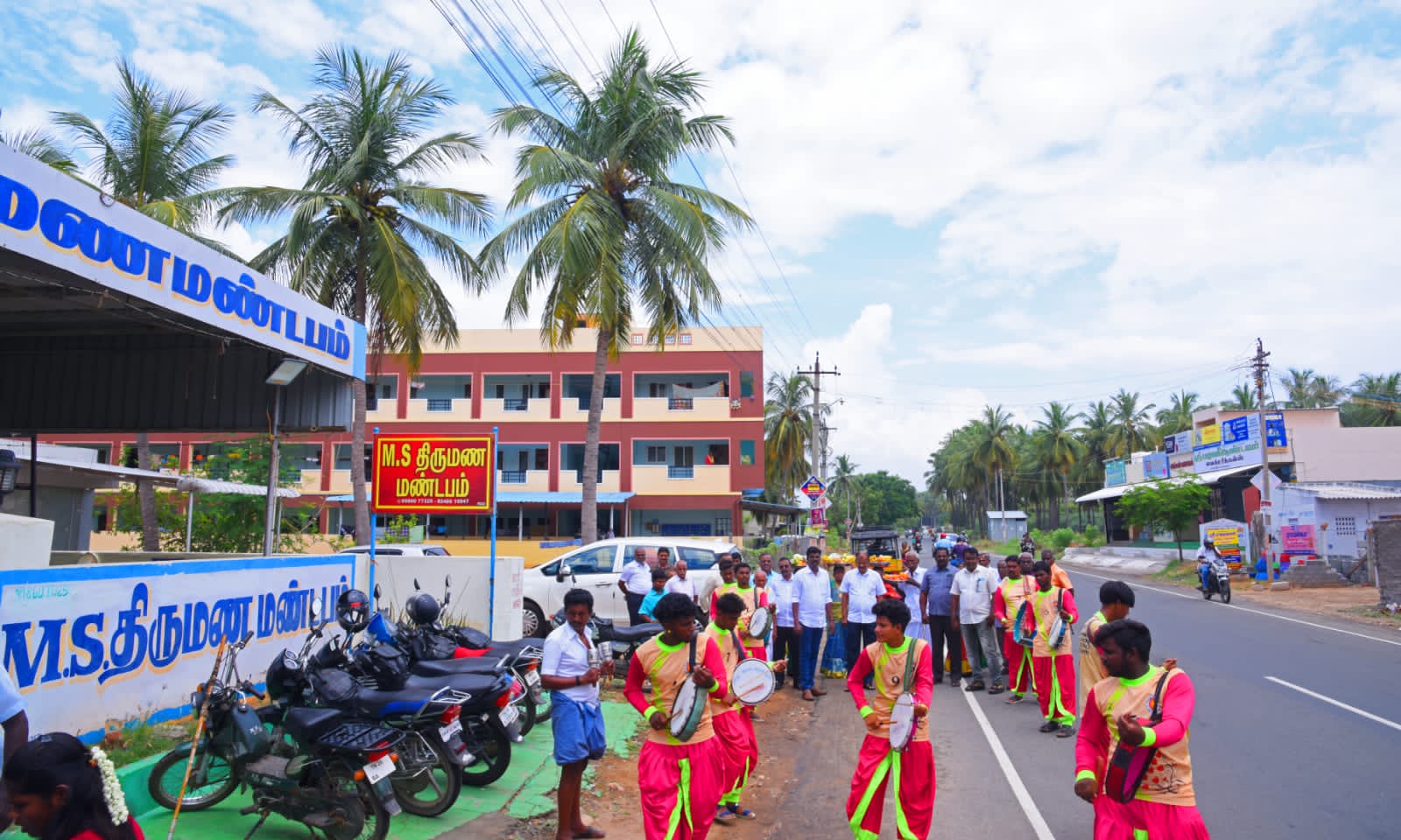 கரூர் மாவட்ட உடற்கல்வி ஆசிரியர் பணி நிறைவு பாராட்டு விழா 30.4.23